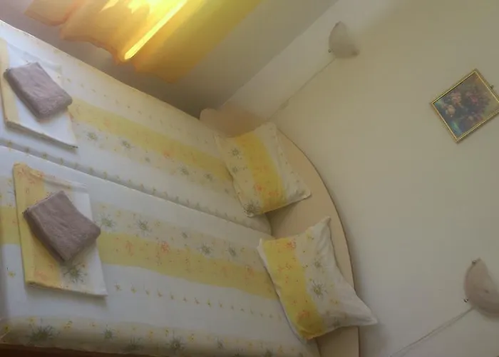 Svetla Πανσιόν Πριμόρσκο