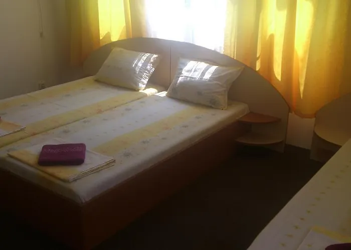 Πανσιόν Svetla 2*