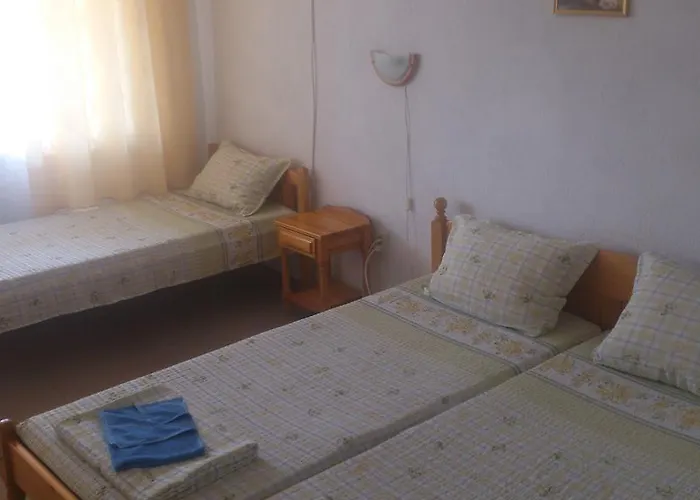 Πανσιόν Svetla 2*